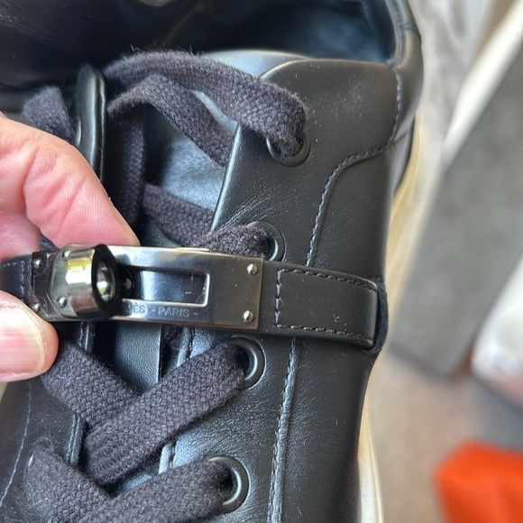 VGC HERMES day Leather trainers with Kelly buckle in black leather size 37.5 - Picture 6 of 7